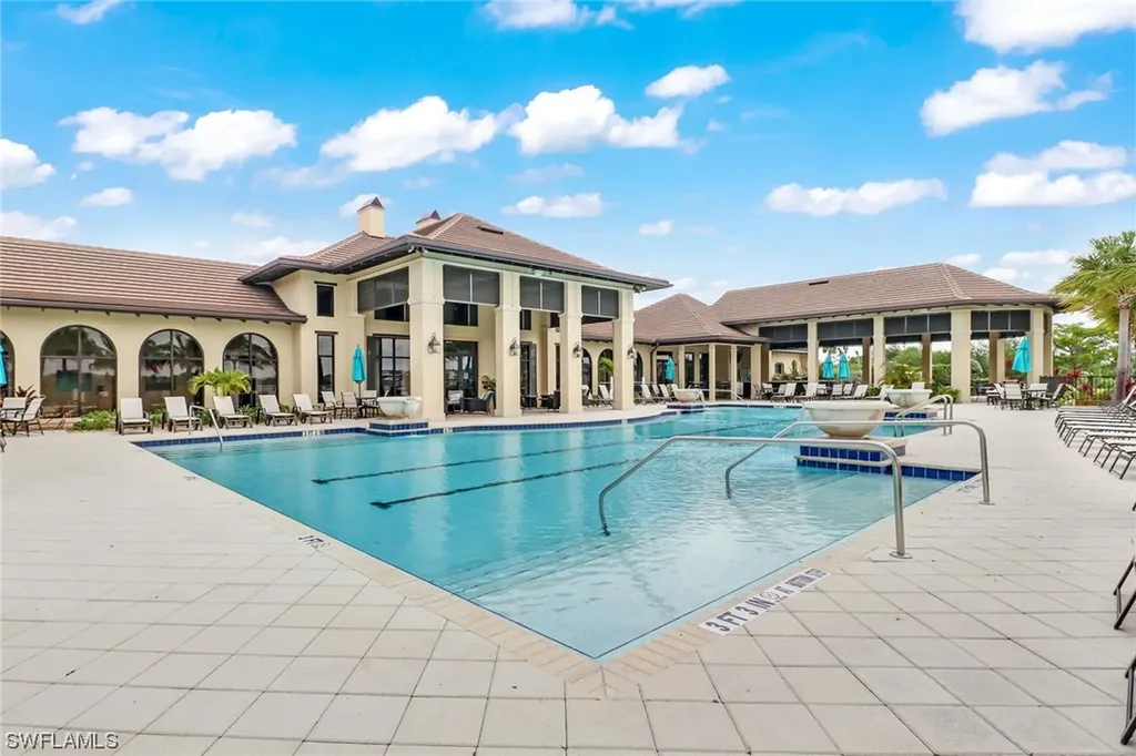 2325 Grenadines Way Naples FL 34120