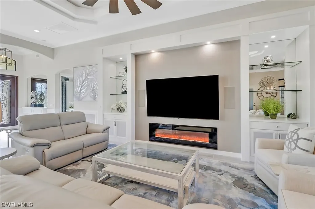 2325 Grenadines Way Naples FL 34120