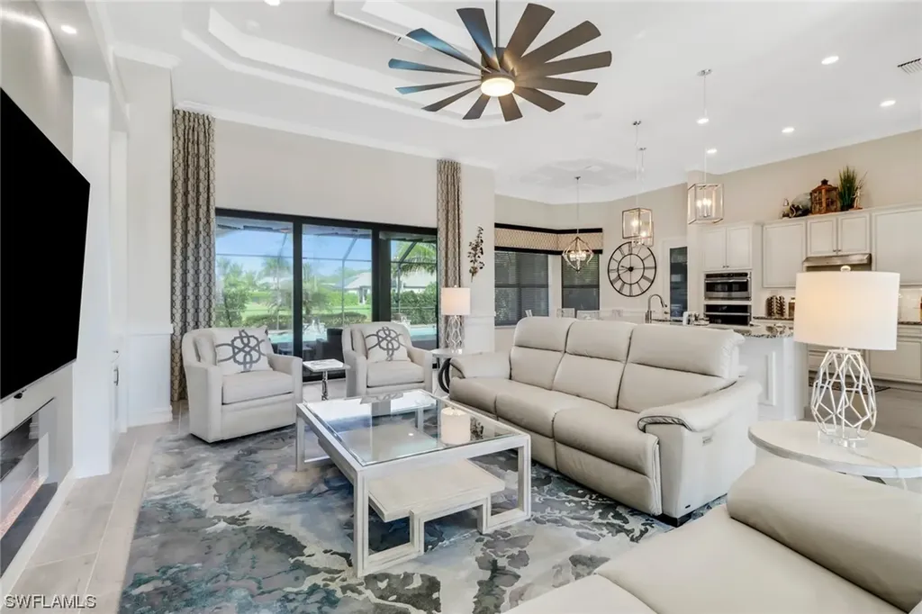 2325 Grenadines Way Naples FL 34120