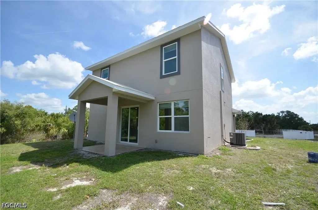 272 Pelton Circle Port Charlotte FL 33954