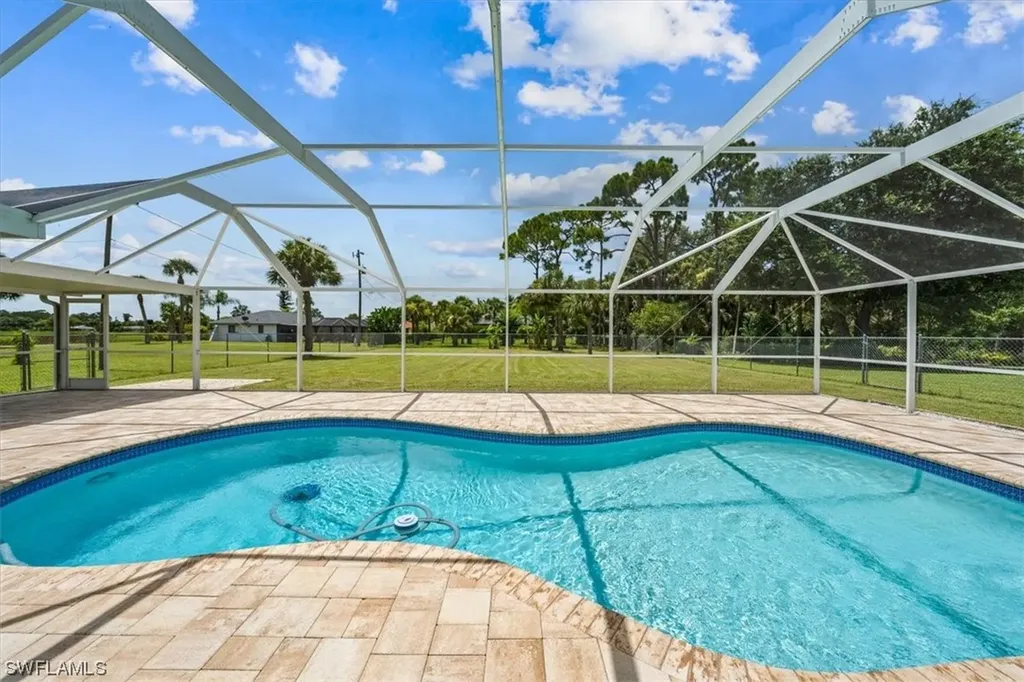 519 Mcarthur Avenue Lehigh Acres FL 33936