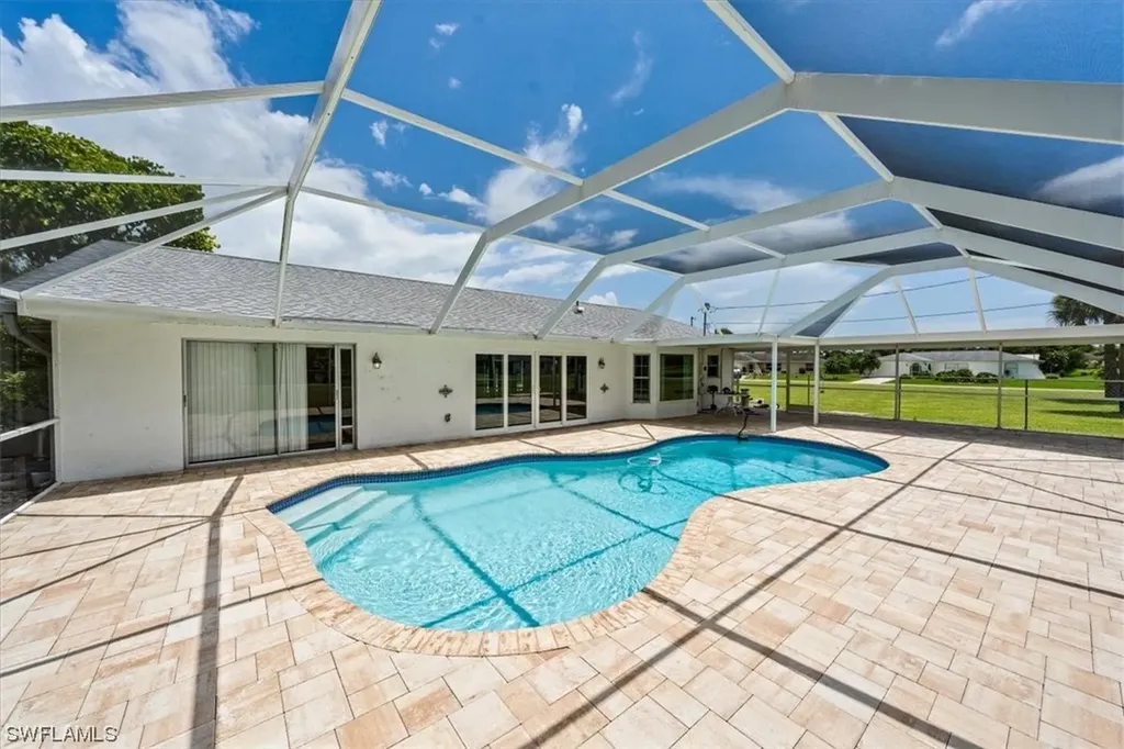 519 Mcarthur Avenue Lehigh Acres FL 33936