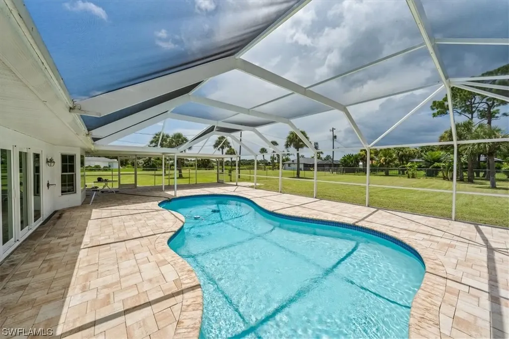 519 Mcarthur Avenue Lehigh Acres FL 33936