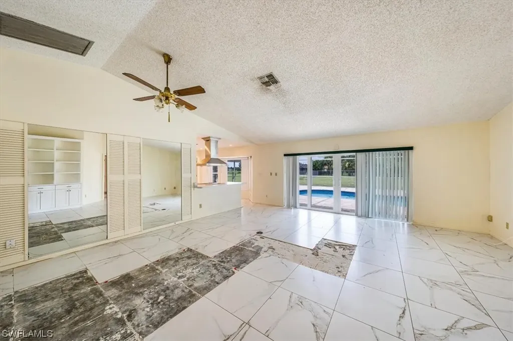 519 Mcarthur Avenue Lehigh Acres FL 33936