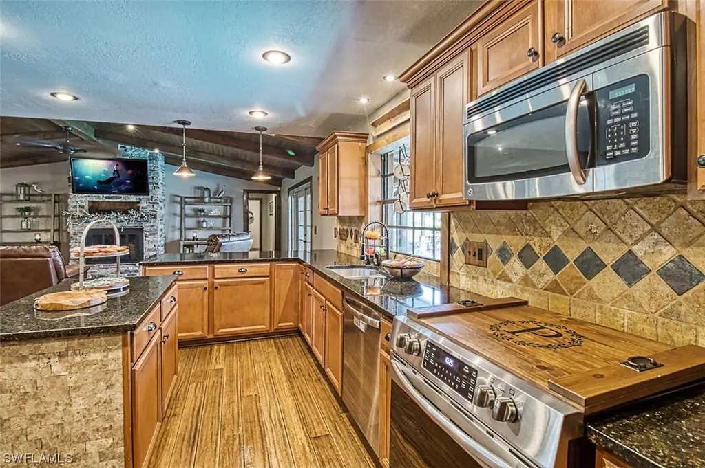15780 Country Court Fort Myers FL 33912