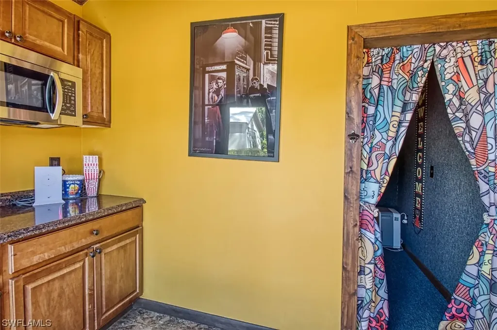 15780 Country Court Fort Myers FL 33912