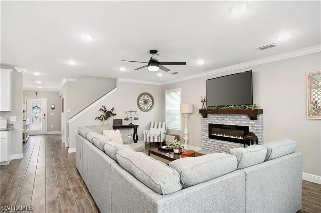 8783 Cascade Price Circle North Fort Myers FL 33917