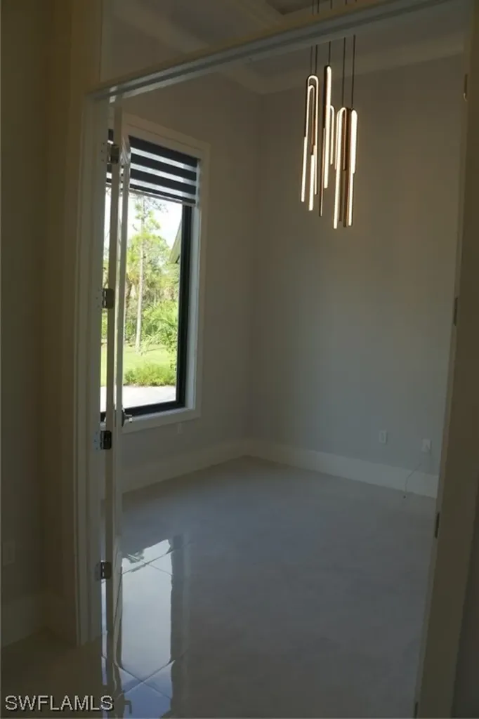 284 16th Avenue NE Naples FL 34120