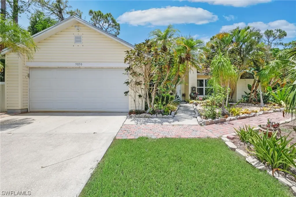 9830 Country Oaks Drive Fort Myers FL 33967