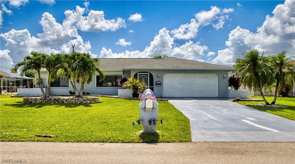 3517 SE 8th Place Cape Coral FL 33904