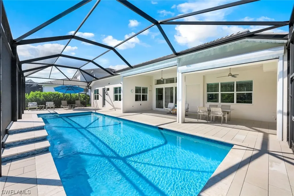 8959 Redonda Drive Naples FL 34114