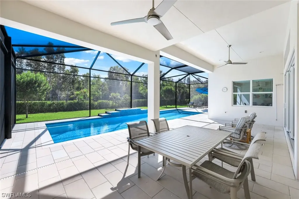 8959 Redonda Drive Naples FL 34114