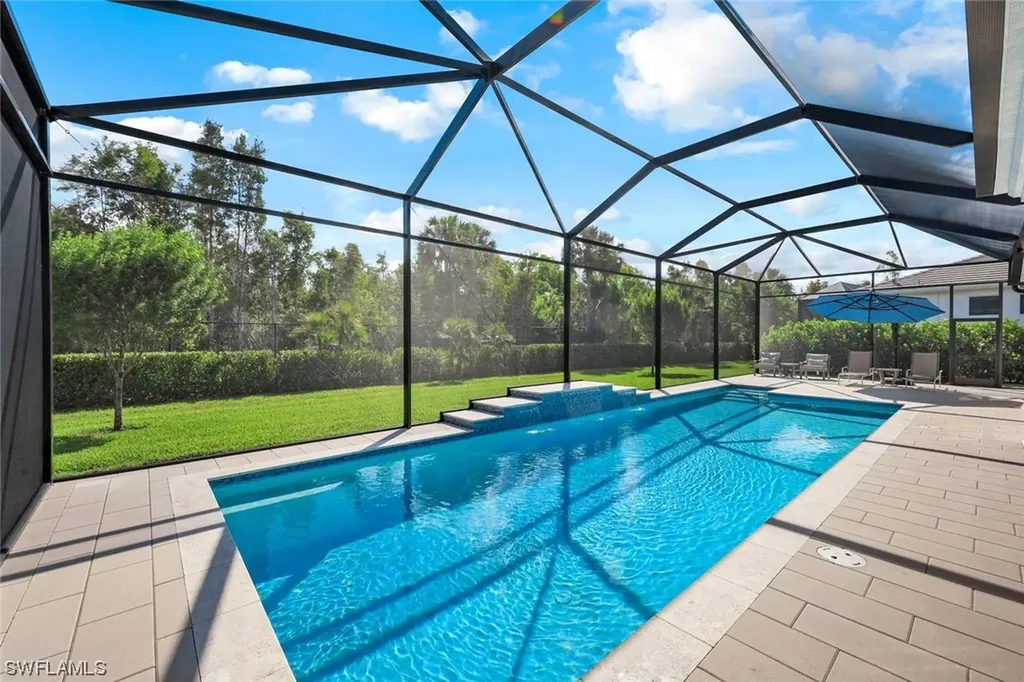 8959 Redonda Drive Naples FL 34114