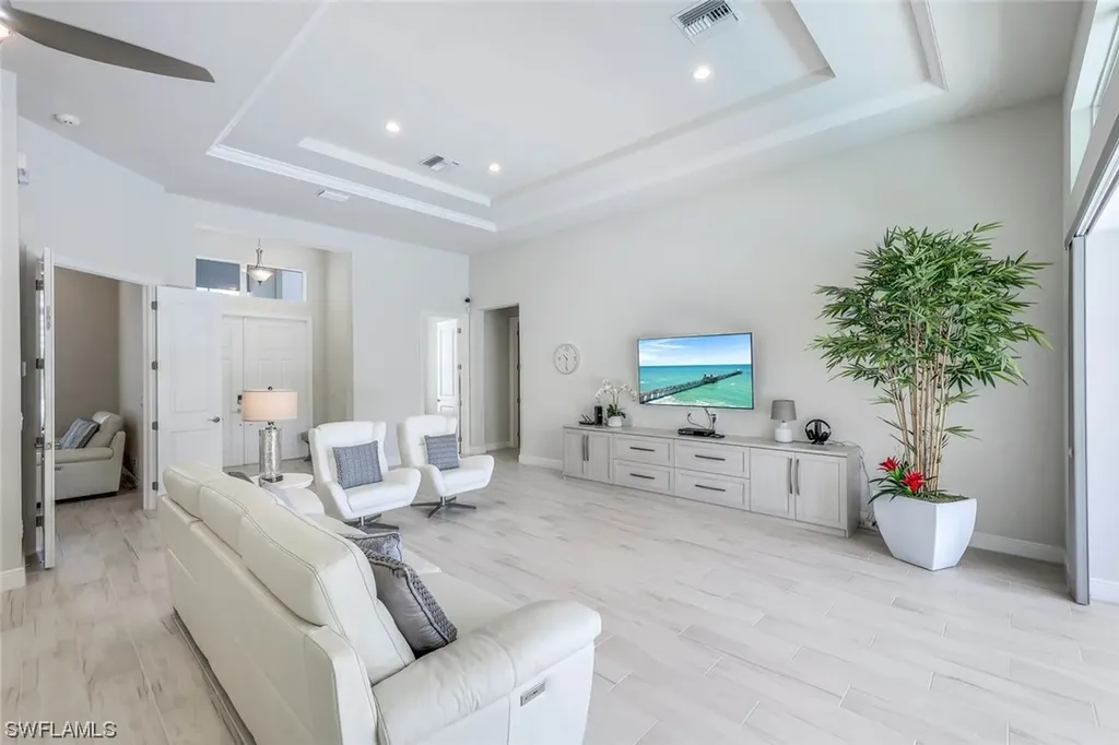 8959 Redonda Drive Naples FL 34114