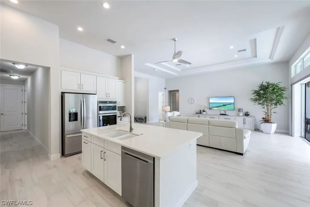 8959 Redonda Drive Naples FL 34114