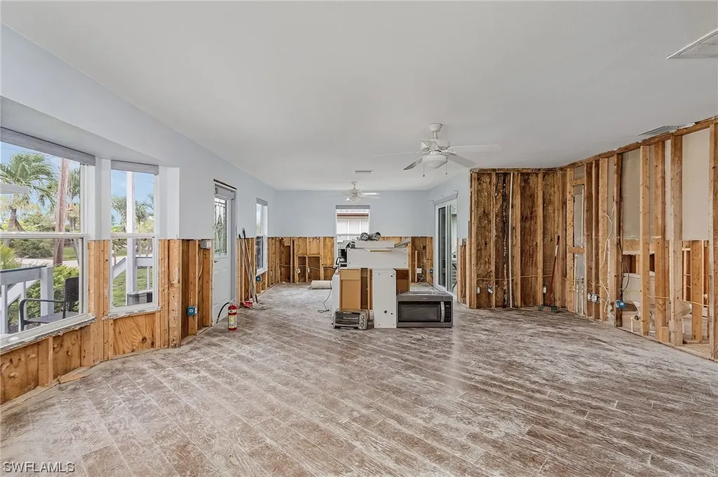 2436 Sapodilla Lane St. James City FL 33956
