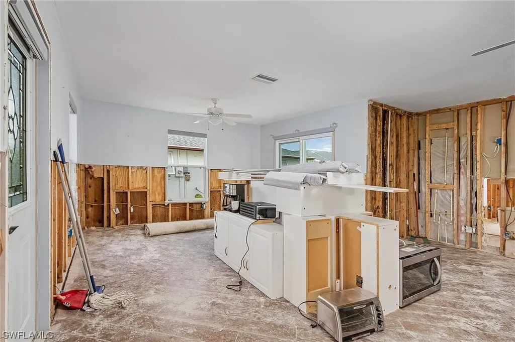 2436 Sapodilla Lane St. James City FL 33956