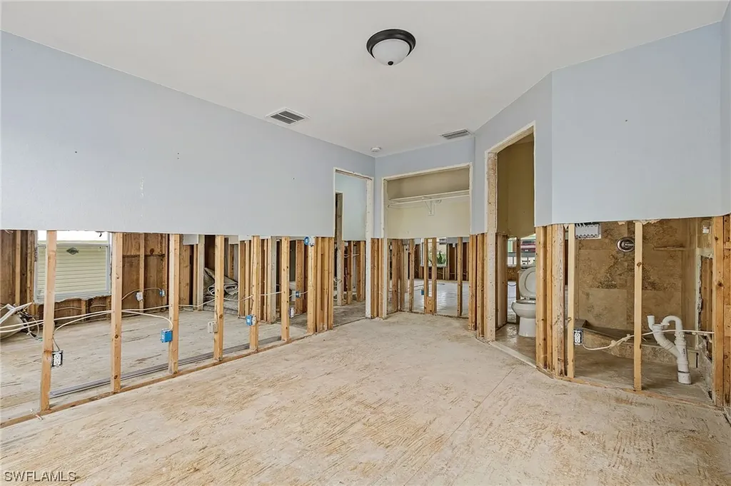 2436 Sapodilla Lane St. James City FL 33956