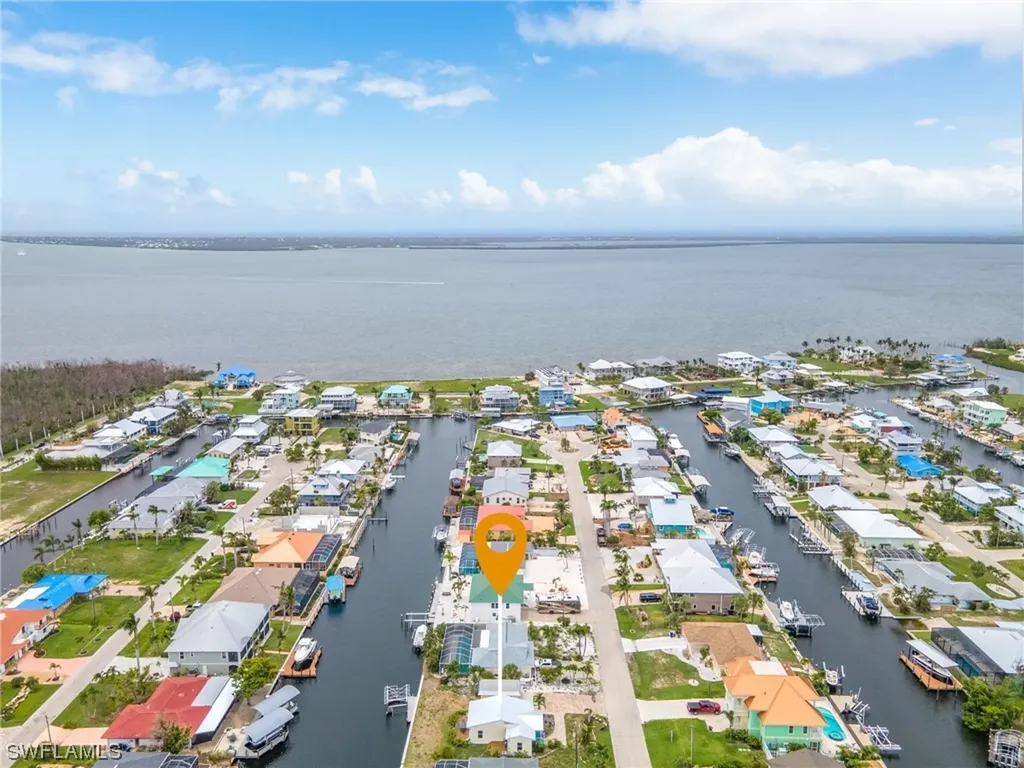 2436 Sapodilla Lane St. James City FL 33956