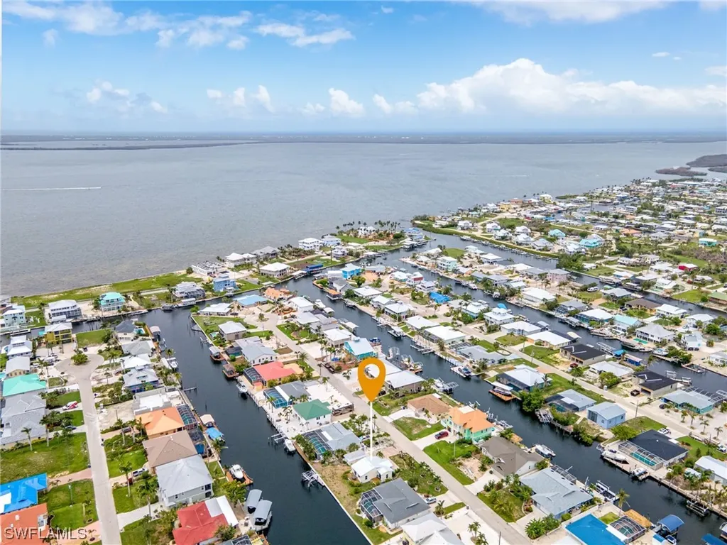 2436 Sapodilla Lane St. James City FL 33956