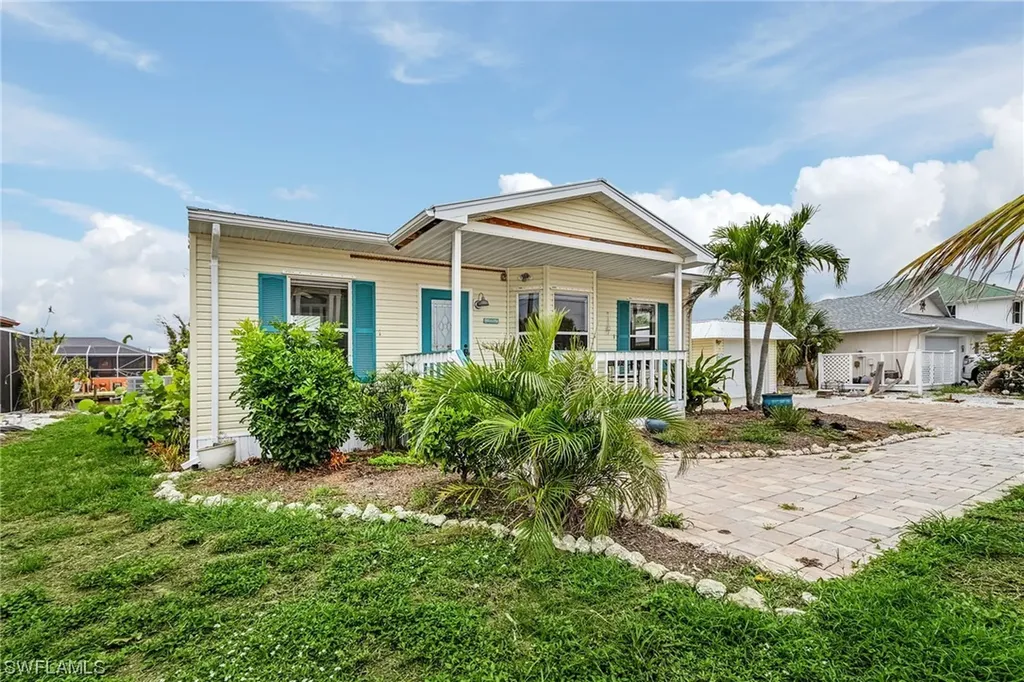 2436 Sapodilla Lane St. James City FL 33956