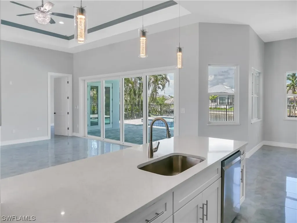 2563 SW 27th Avenue Cape Coral FL 33914