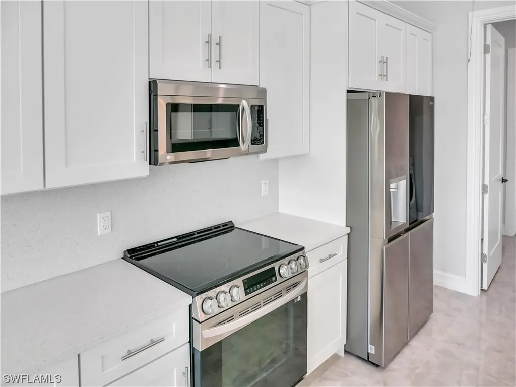 2563 SW 27th Avenue Cape Coral FL 33914