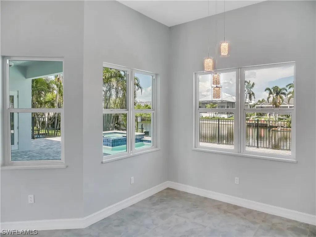 2563 SW 27th Avenue Cape Coral FL 33914
