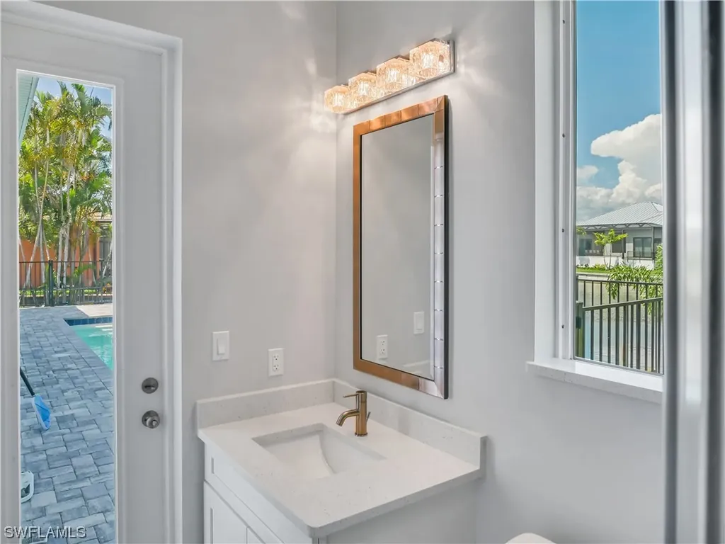 2563 SW 27th Avenue Cape Coral FL 33914