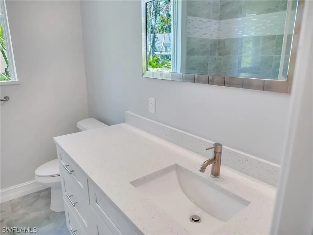 2563 SW 27th Avenue Cape Coral FL 33914