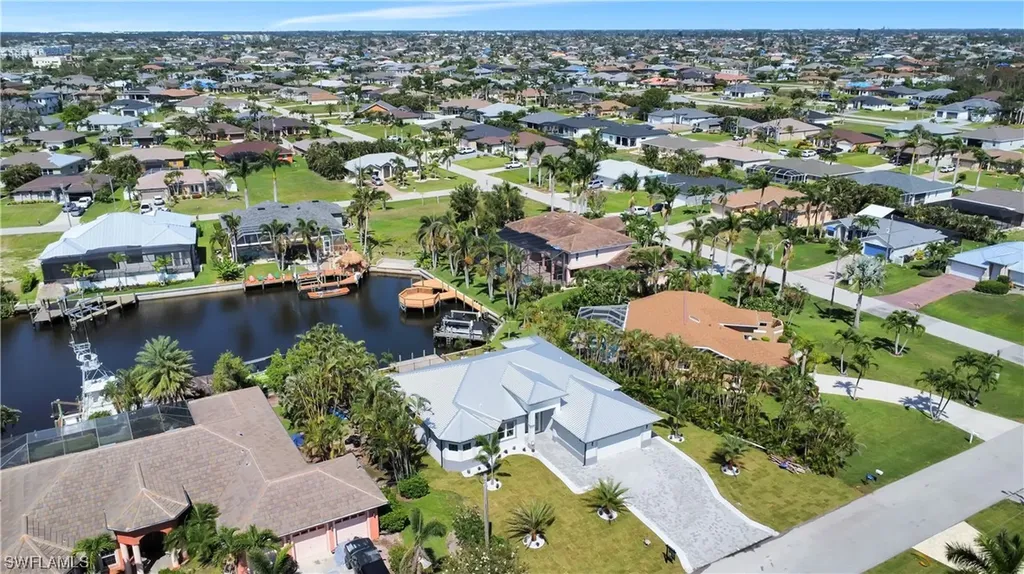 2563 SW 27th Avenue Cape Coral FL 33914