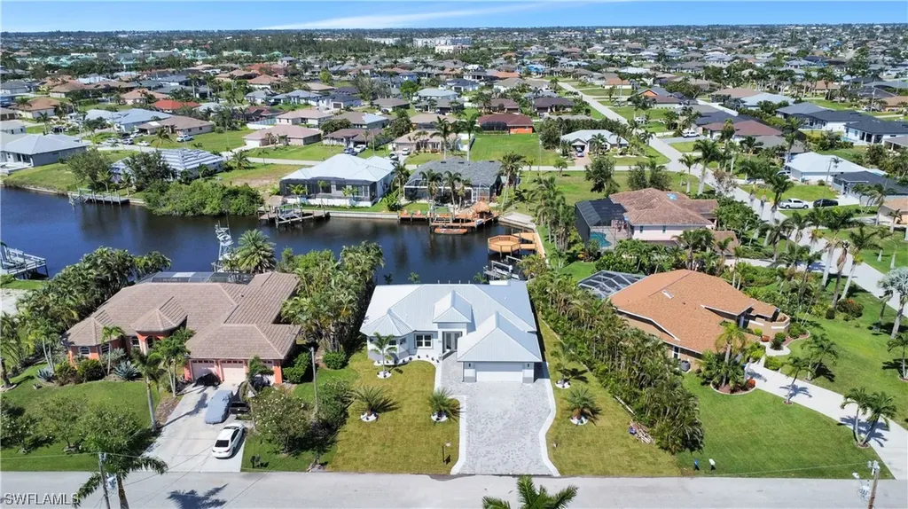 2563 SW 27th Avenue Cape Coral FL 33914