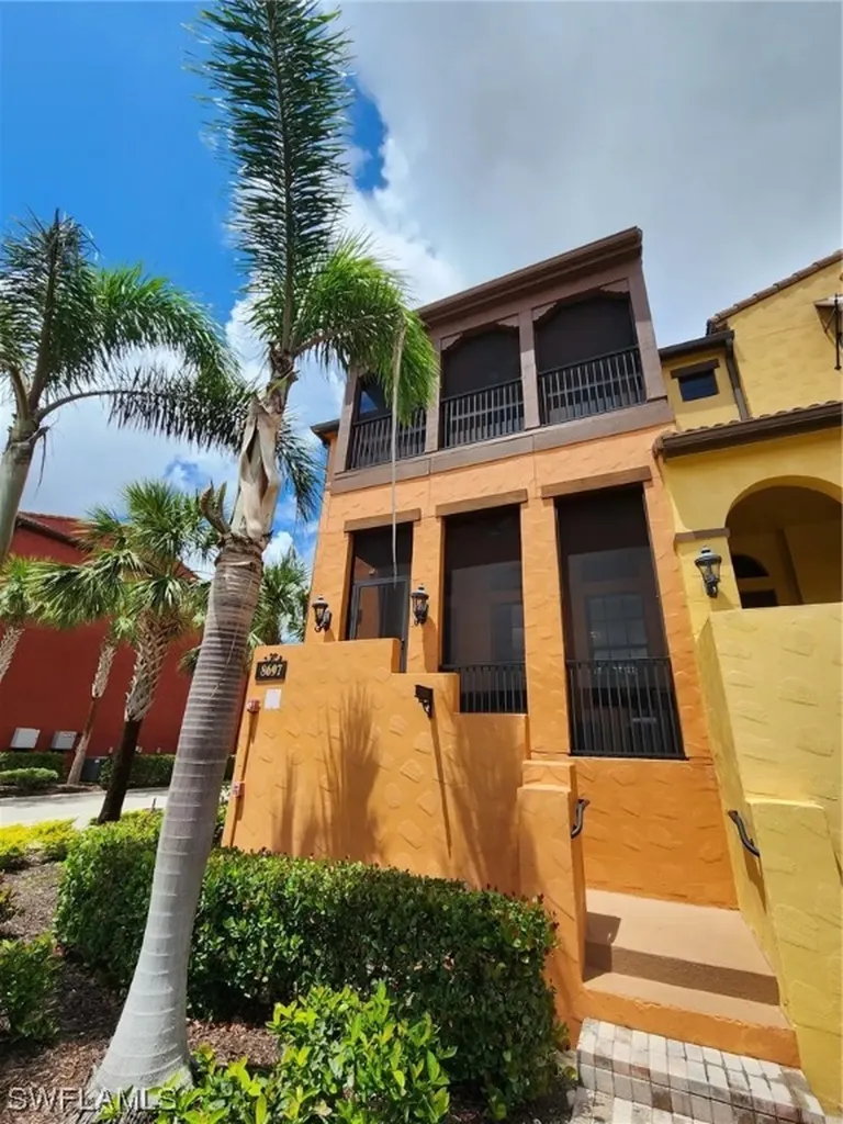8697 Olinda Way Fort Myers FL 33912