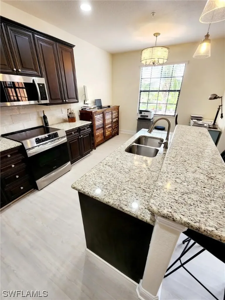 8697 Olinda Way Fort Myers FL 33912