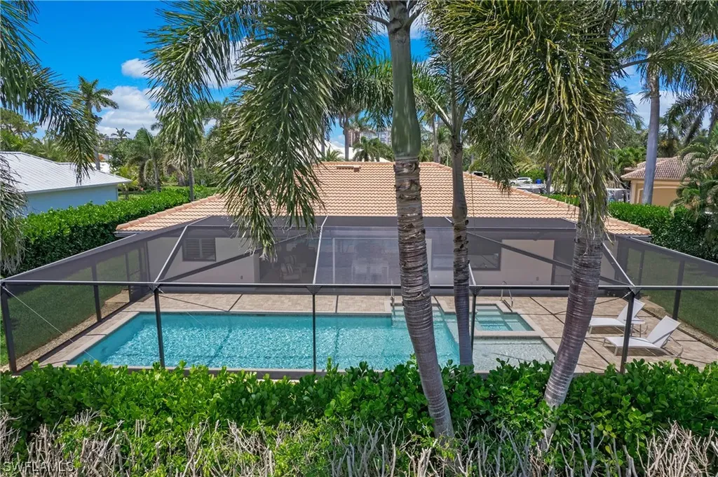 531 Turtle Hatch Lane Naples FL 34103