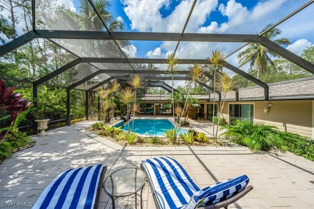 6070 Standing Oaks Lane Naples FL 34119