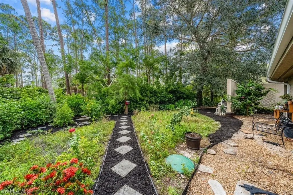 6070 Standing Oaks Lane Naples FL 34119