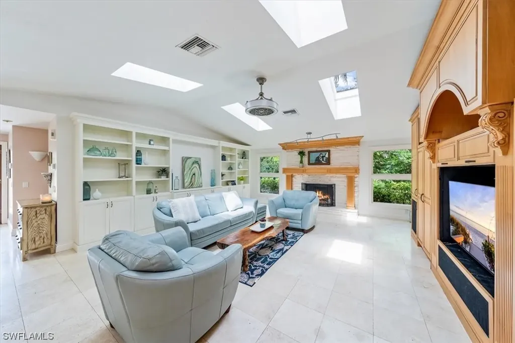 6070 Standing Oaks Lane Naples FL 34119
