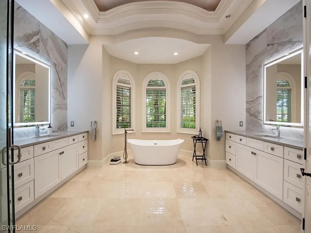 215 Caribbean Road Naples FL 34108