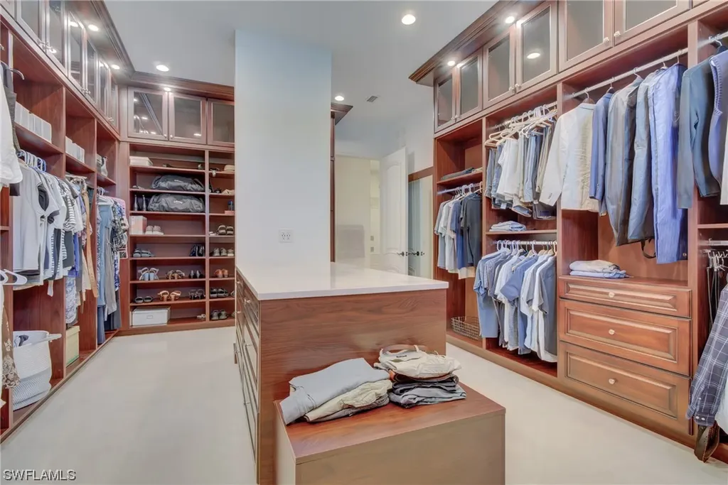 215 Caribbean Road Naples FL 34108