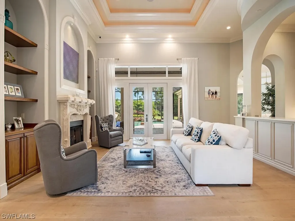 215 Caribbean Road Naples FL 34108