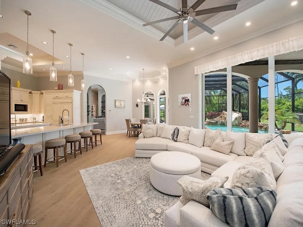 215 Caribbean Road Naples FL 34108