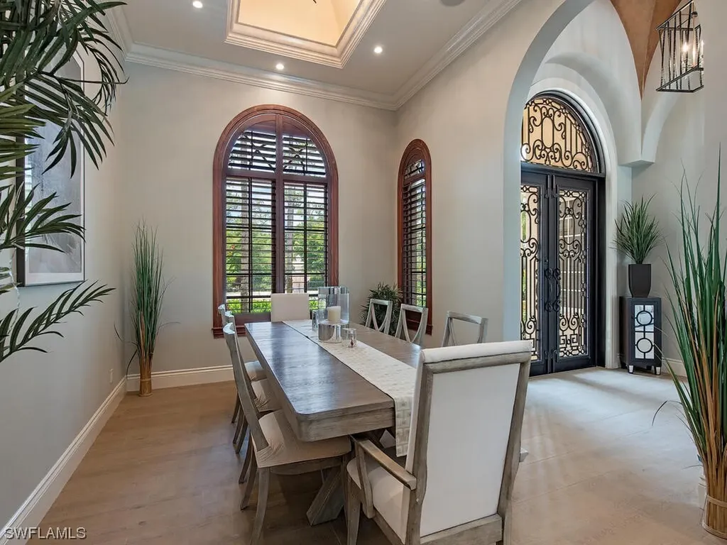 215 Caribbean Road Naples FL 34108