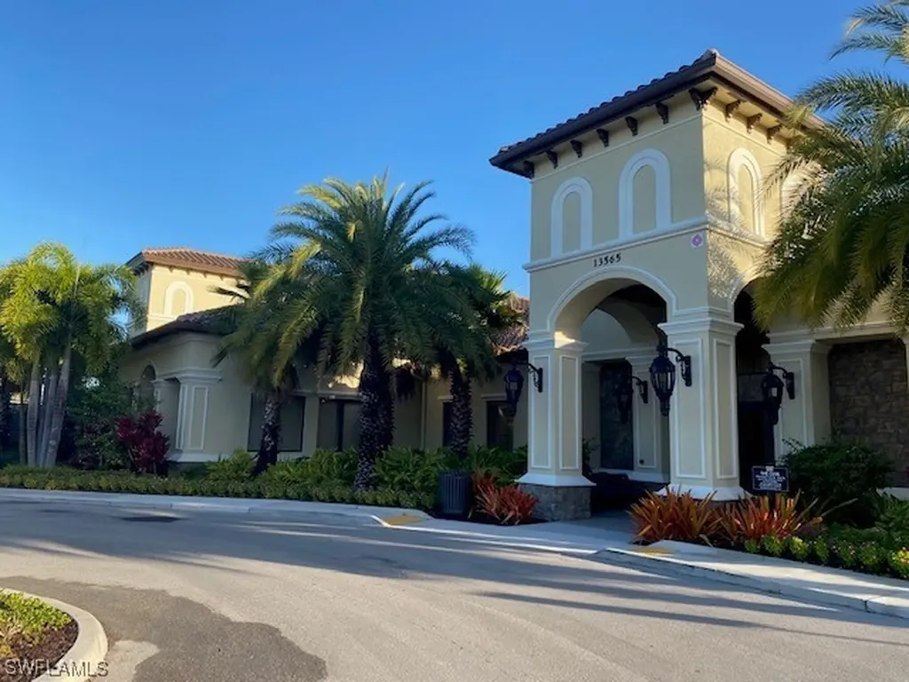 13467 Sumter Lane Naples FL 34109