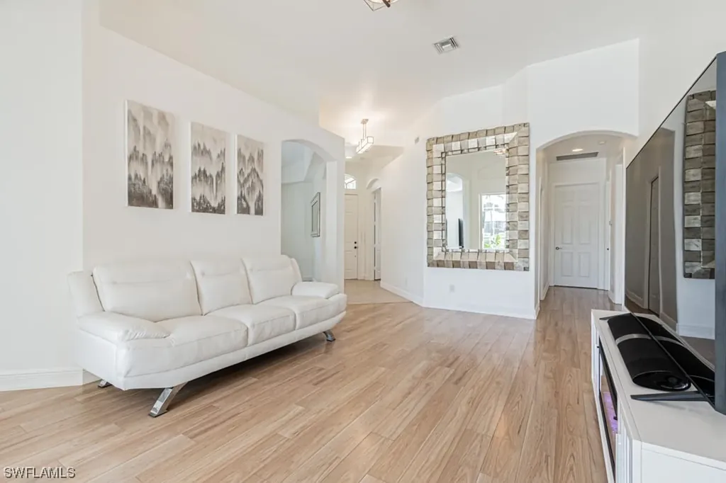 8710 Ibis Cove Circle Naples FL 34119
