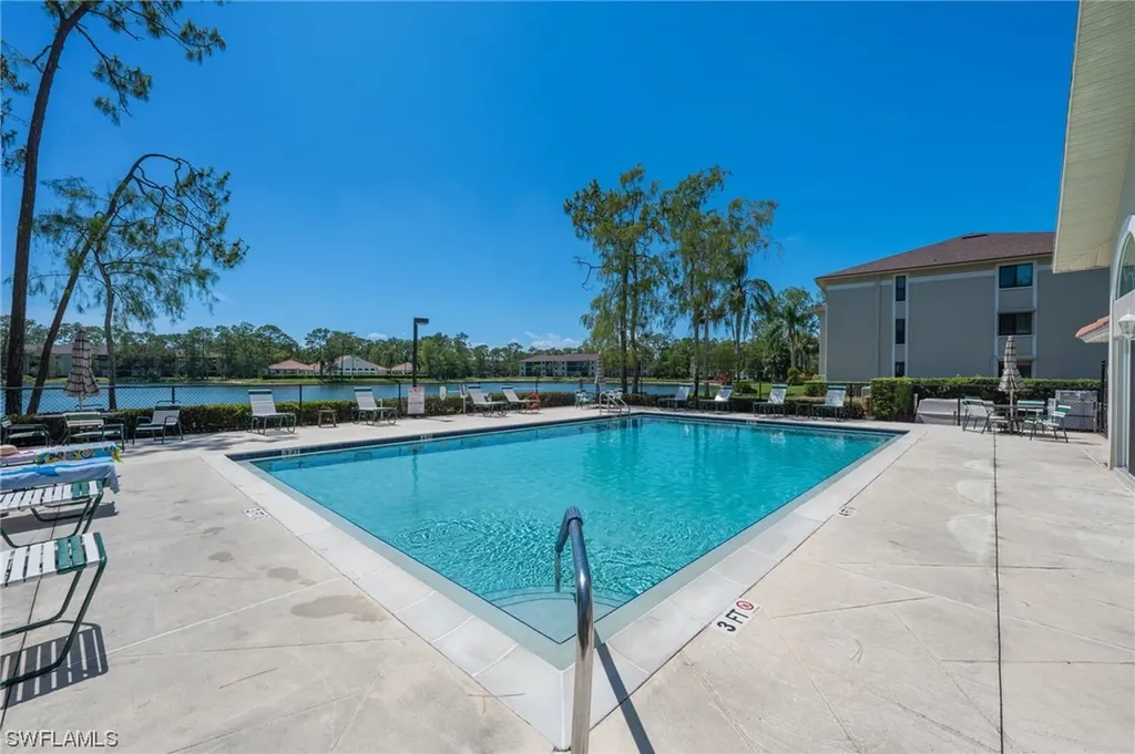 5792 Deauville Circle Naples FL 34112