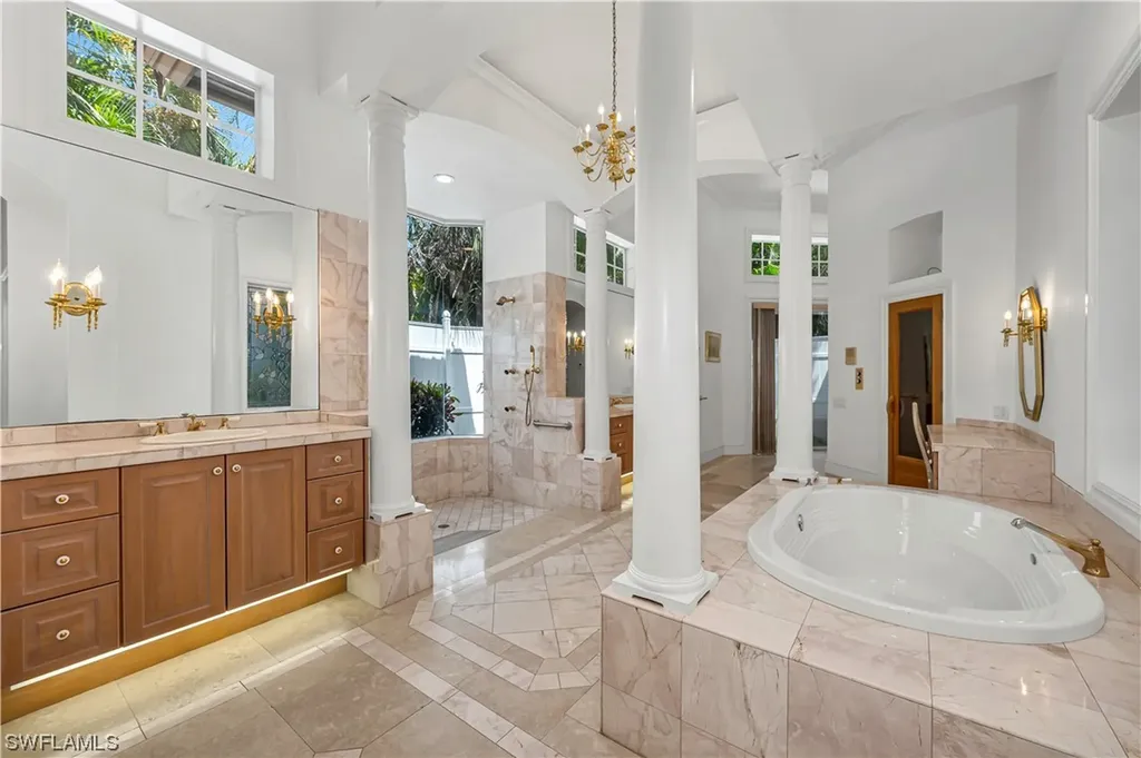27311 Oak Knoll Drive Bonita Springs FL 34134