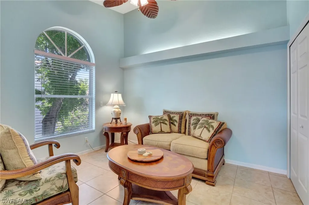 585 Club Side Drive Naples FL 34110