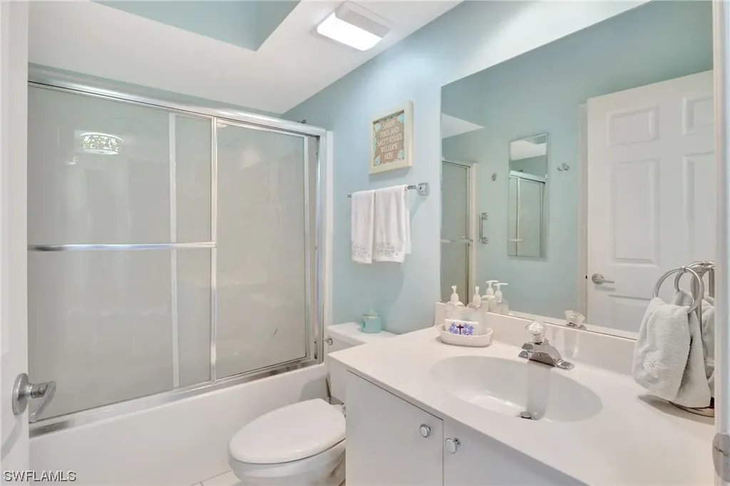 585 Club Side Drive Naples FL 34110