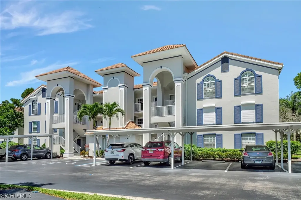 585 Club Side Drive Naples FL 34110